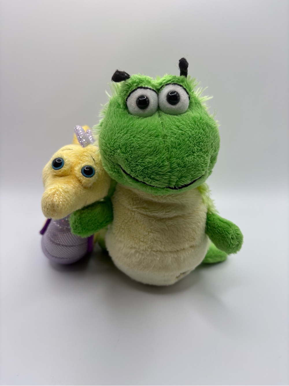 Lot of 2 Ganz Webkinz plush Caterpillar HM434 & yellow Seahorse HS507 No Codes